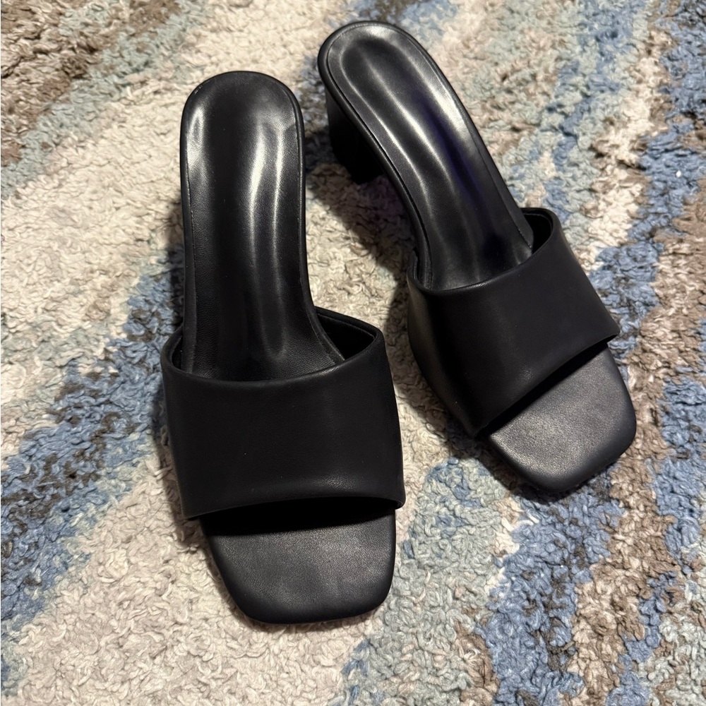 Chic Black Women's Heeled Mules